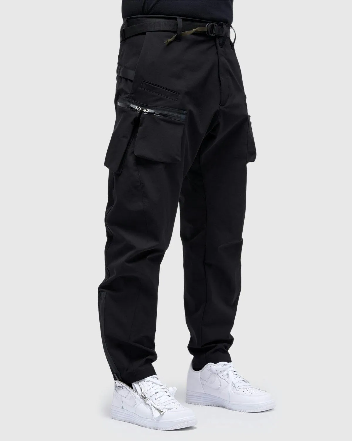 ACRONYM – P41-DS Schoeller Dryskin Articulated Cargo Trouser Black | Highsnobiety Shop