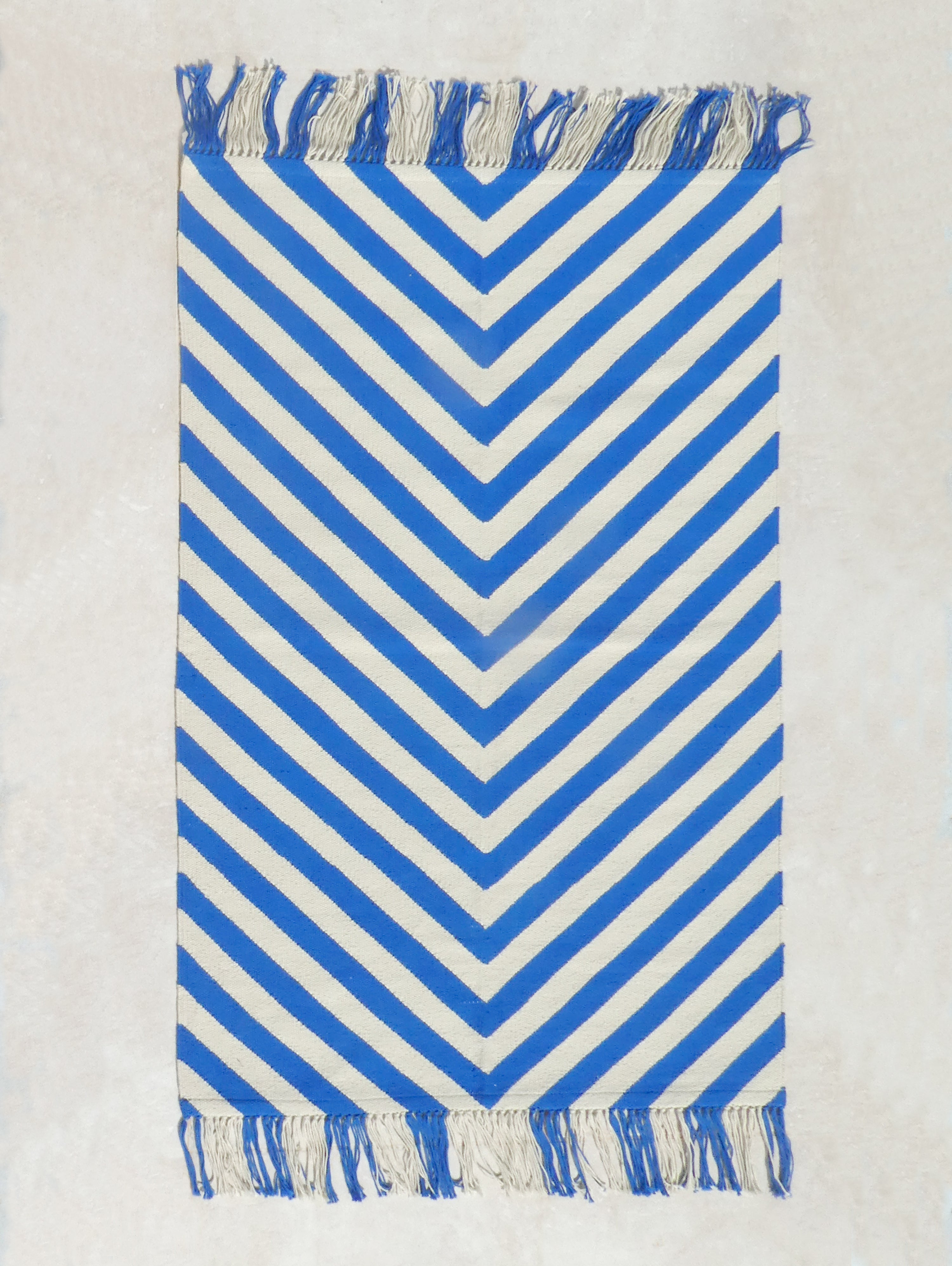 BLUE CHEVRON BATH MAT / RUG