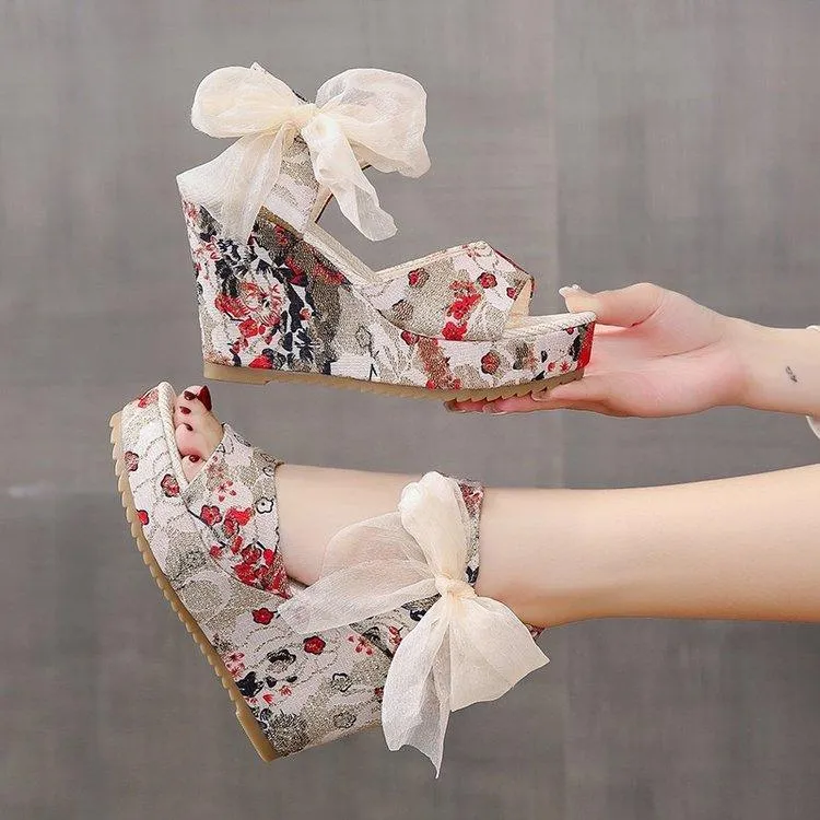 Floral Print Peep Toe Wedge Sandals