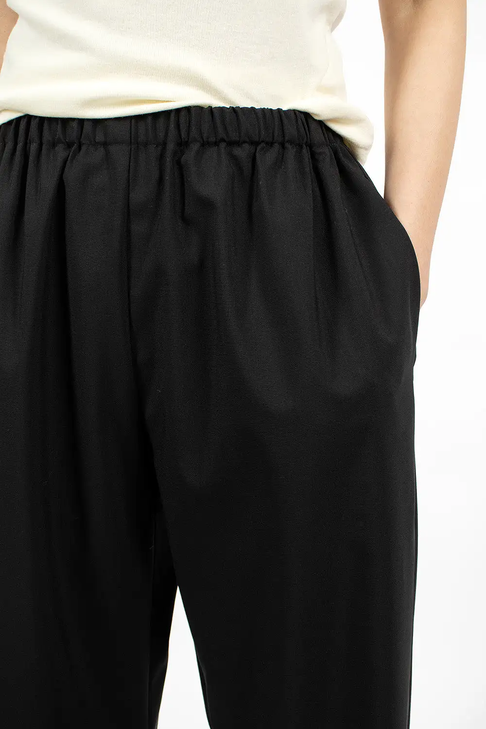 Full Leg Pull-On Pant Black