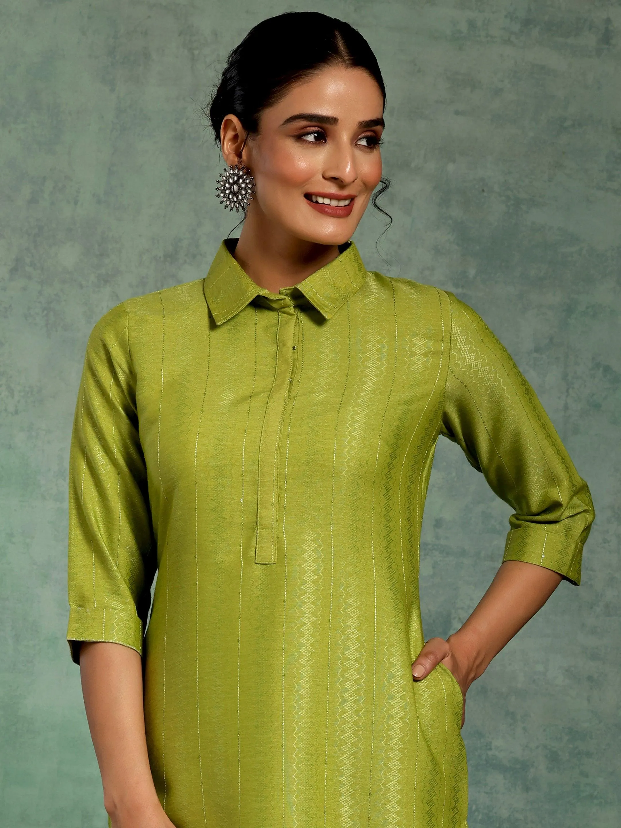 Green Woven Design Cotton Straight Kurta