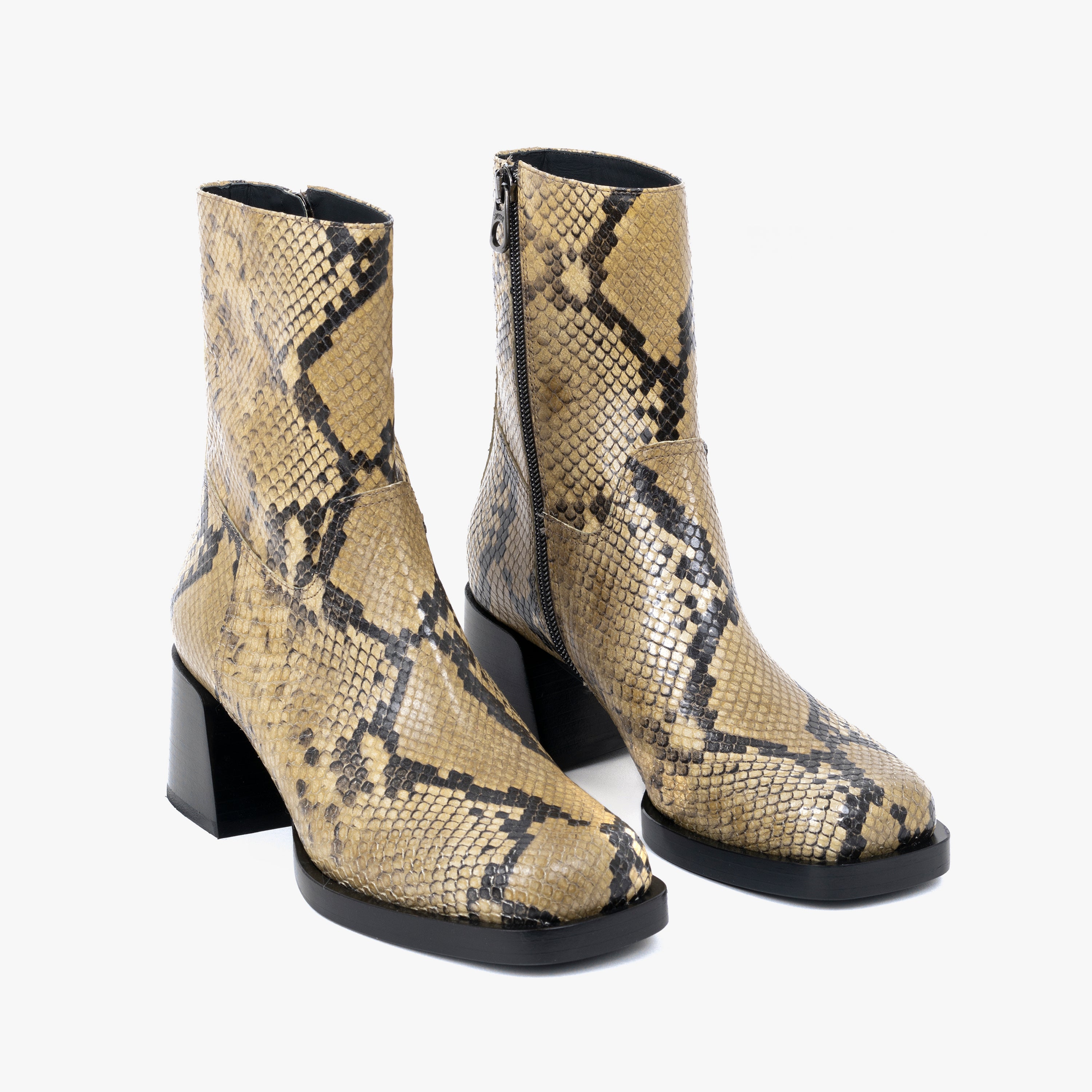 Joan Boot Salvia Python