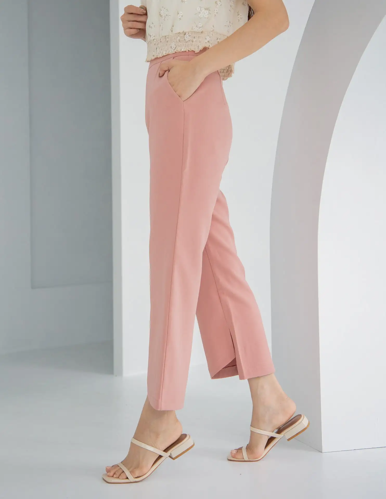 Mindy Pants in Rose