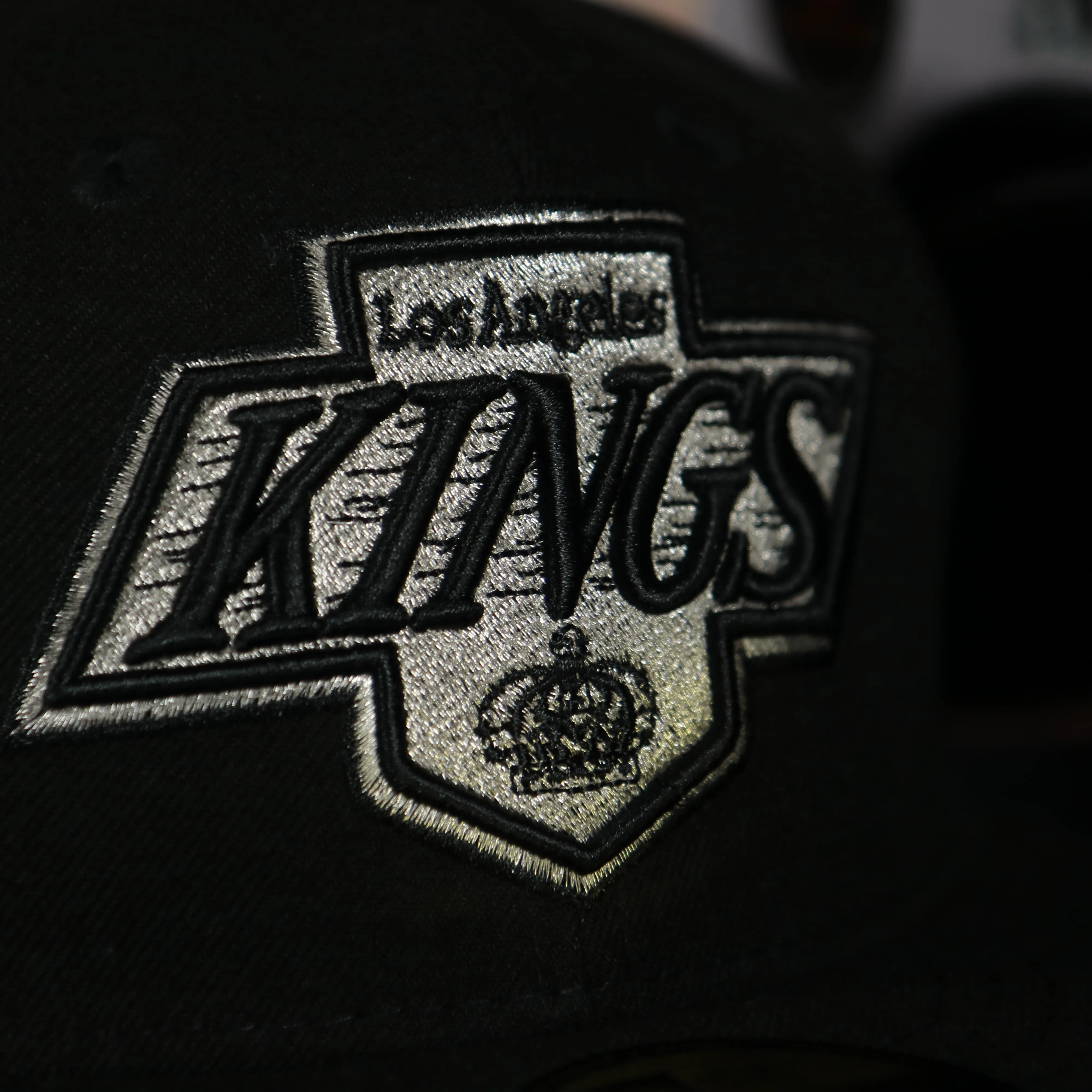 NEW ERA | LOS ANGELES KINGS | 2-TIME STANLEY CUP CHAMPIONS | 59FIFTY FITTED CAP| BLACK