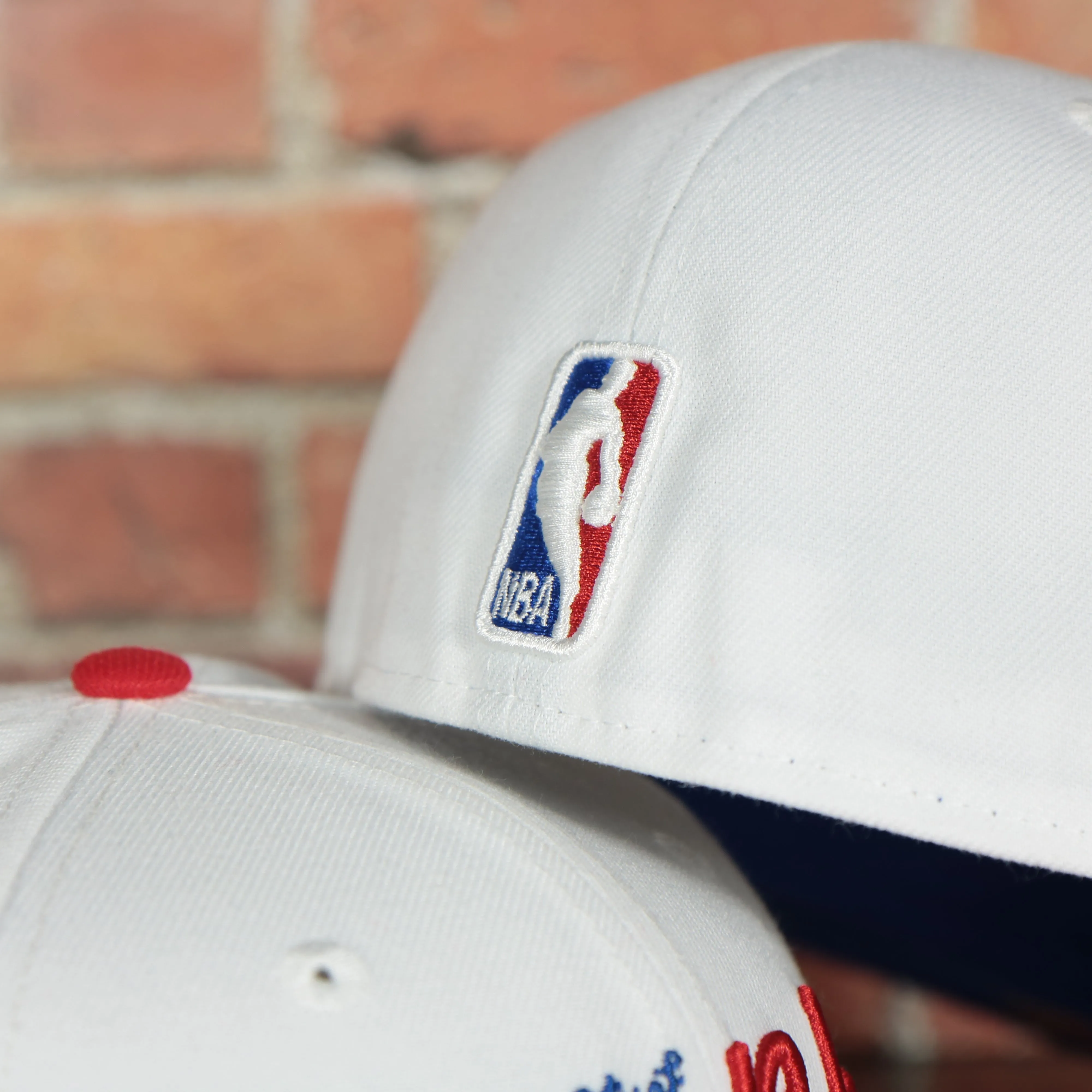 Philadelphia 76ers 2022 City Edition City Of Brotherly Love Blue Bottom 59Fifty Side Patch Fitted Cap | New Era, White