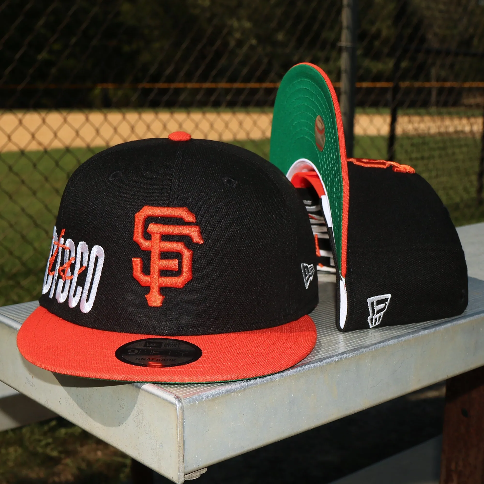 San Francisco Giants MLB Side Font Green Bottom 9Fifty Snapback Cap | Black Snap Cap