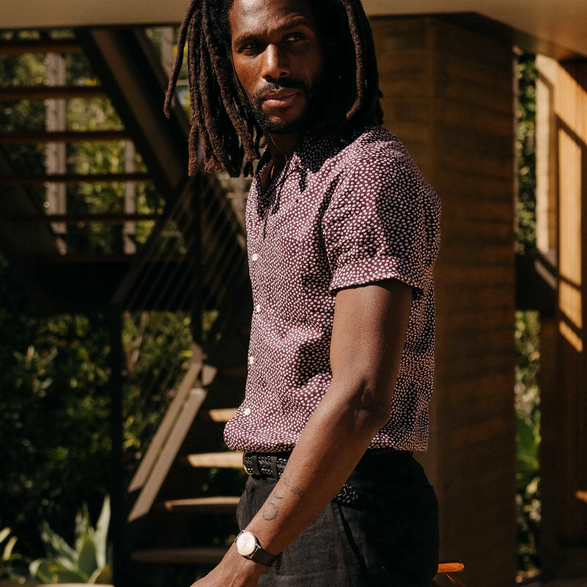 The Short Sleeve Hawthorne in Port Shell